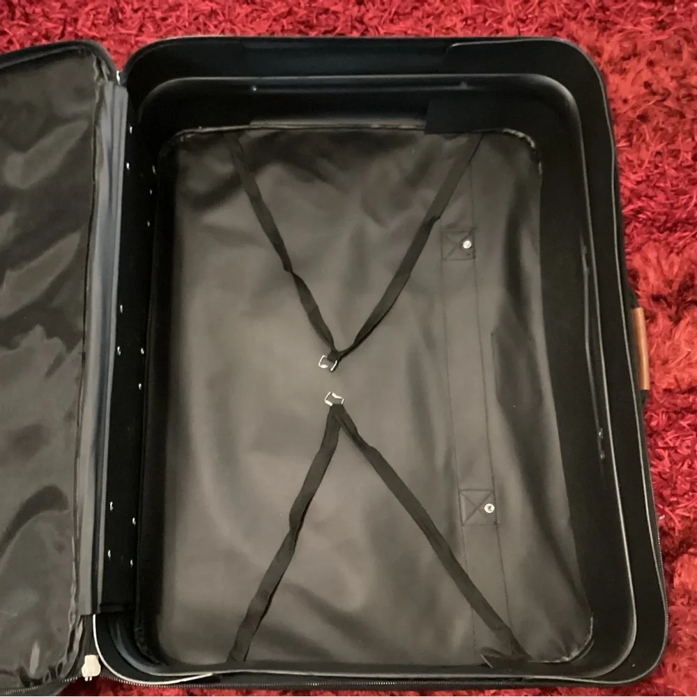 Elegant Black Travel Bag with Leather Accents